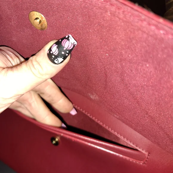 Badgley Mischka NWT Burgundy Vegan Leather Shoulder Bag - Picture 3 of 8